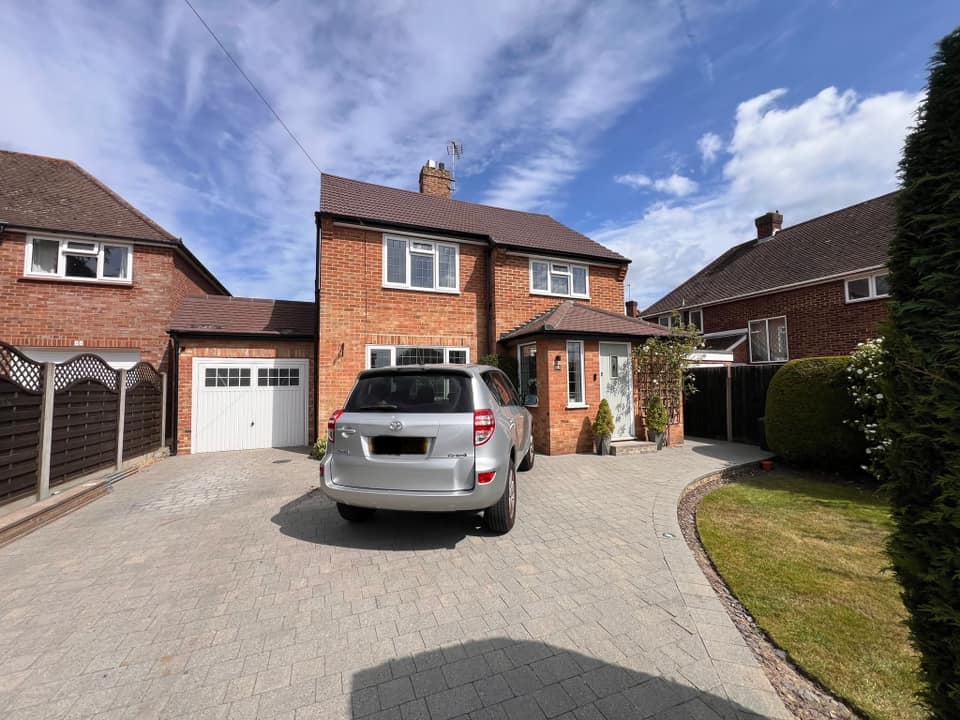 Roofers & landscapers in Kingston Upon Thames and South West London
